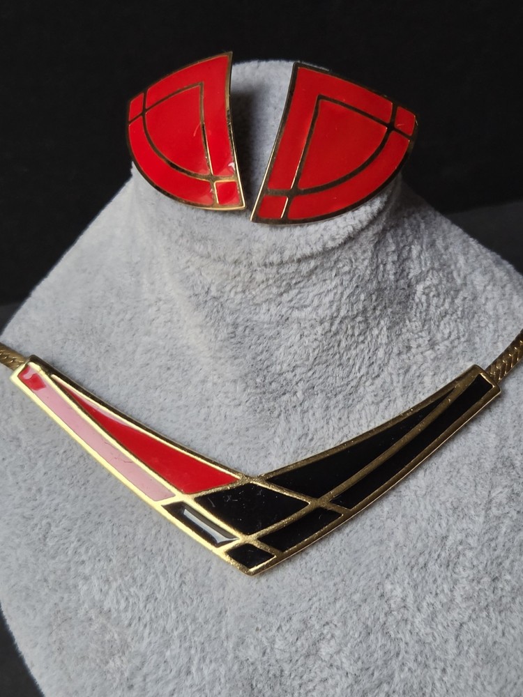 Vtg 1986 Avon Red & Black Enamel Chevron Choker Necklace Modernist Earrings Set
