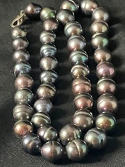 Pearl Necklace Hand Knotted Beads Oil Slick Peacock 9-10mm 925 Clasp 18″