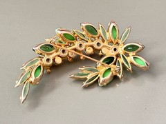 Vintage Verified JULIANA BOOK SET Green Art Glass Necklace Bracelet Brooch Ear