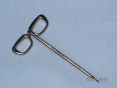 …Vintage Unusual Gold Tone Eye Glasses/Eyeglasses Design Stick Pin…