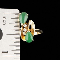 Retro Modernist Solid 14K Yellow Gold, Green Jade Cabochon & Diamond Estate Ring