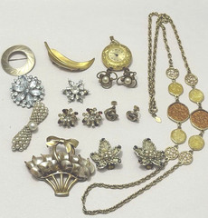 VTG Jewelry Lot MCM Fashion Mixed Brooch Necklace Earrings 1960’s 1970’s 1950’s