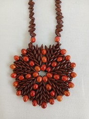 Vtg 1950’s Seed Bead 13″ Medaillion Sunburst Necklace African