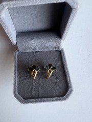 Vintage 18K Yellow Gold Flower Pear Shaped Gem Stones Pierced Earrings 3.38 Gm