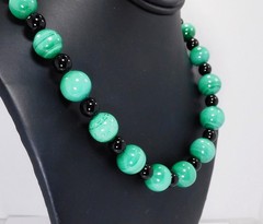 Vintage Malachite & Black Onyx Bead Necklace ~ 20″ ~ Chain Strung – Barrel Clasp
