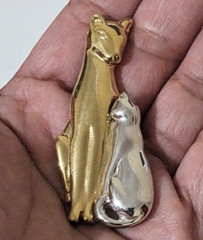 Vintage Mother Cat & Kitten Brooch Pin Gold Tone & Silver Tone Mother’s Day Gift