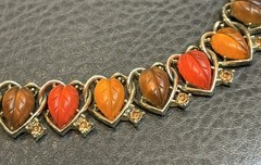 Vintage Lisner 1960s Molded Lucite Leaf Heart Rhinestone Gold Tone Choker 15.5”