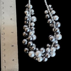 ​RMN Vintage Faux Pearl Cluster Statement Necklace Silver Gray Chunky Bib Drop