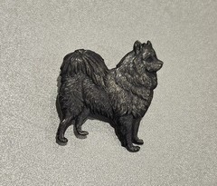 Vintage Kenart Pomeranian Dog Brooch Pin England Metal Heavy
