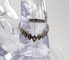 Vintage Marcasite 925 Sterling Silver Band V shape. Stack /Pinky Ring Sz 5.50