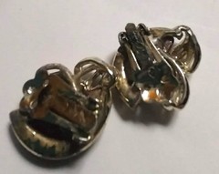 VINTAGE SIGNED CORO FAUX FIRE OPAL IRRIDESCENT ART GLASS EARRINGS, MCM CLIP ON