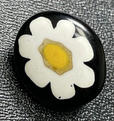 Vintage Daisy Polymer Clay Small Brooch Pin