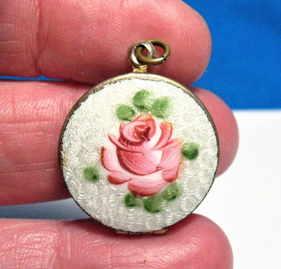 GOLD FILLED FRENCH ENAMEL ROUND LOCKET ROSE 20 MM 4.7 GRAMS VINTAGE J-459
