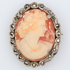 Vintage Lovely Lady with Necklace Cameo Brooch Marcasites in 935 Silver 1940s