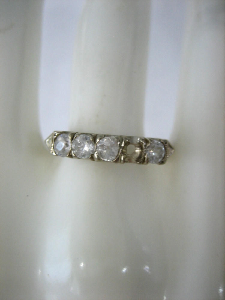 VINTAGE 14K WHITE GOLD WHITE TOPAZ RING SIZE 8.25 FOR REPAIRS
