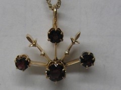 VICTORIAN ANTIQUE 14K ROSE GOLD OLD EUROPEAN CUT 1.00 CT. GARNET PENDANT