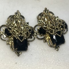 Vintage Filigree Black Crystals Rhinestones 1” Clip On Earrings