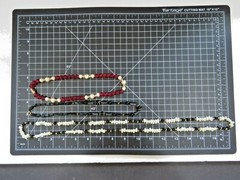 Gorgeous Vintage Mod Beaded Necklaces Lot Faux Pearls Red Black Glass Bead B3232