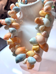 Vtg 80s Chunky Sea Shell Necklace Pastel Blue Peach Coastal Grandma Miami Vice