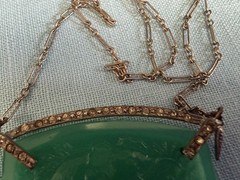 VTG DECO STERLING CHAIN CARVED GREEN ONYX STEPPED LARGE RAISED ELEPHANT PENDANT
