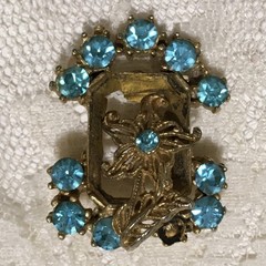 Vintage Pot Metal Brooch Light Blue Rhinestones Gold Tone Floral