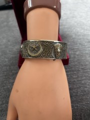 VTG Antique 1920s Egyptian revival silver & Gold tone Hinged Bangle bracelet J20