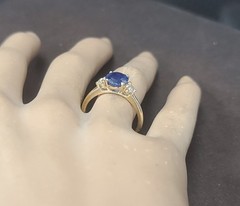 Vintage 14K Yellow Gold Engagement ring 1.73ct.Natural Blue Sapphire Oval GIA