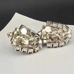 Sparkly Vintage Black White Rhinestone Silver Tone Screw Back Earrings 1.25″