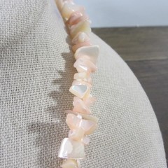 Vintage Shell Necklace Flower Pendant Beach 18 Inch
