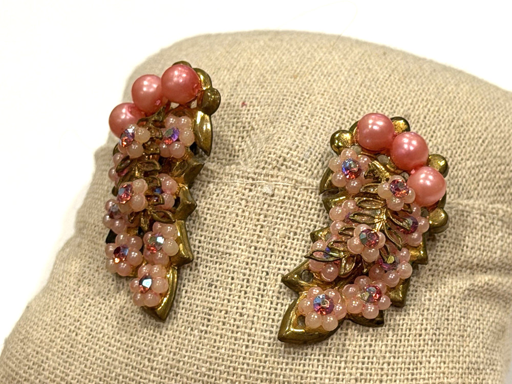 MCM PINK CLUSTER FLOWER RHINESTONE FAUX PEARL SEED BEAD CLIMBER CLIP ON EARRINGS