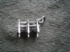 Lovers Bench Seat w/ Hearts Vintage Sterling Silver Bracelet Charm Pendant 2.0g