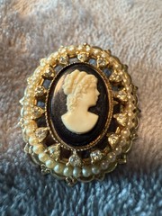VTG 1 3/4” CORO CAMEO PIN W/Rhinestones- COSTUME JEWELRY