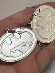 vintage batman jewelry lot 2 pair earings 1 button pin 1964 DC Comics Metal Rare