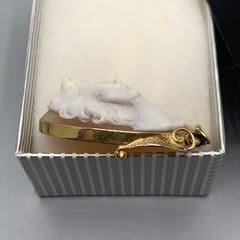 14k Gold Handcrafted Masaniello Vintage Cameo Brooch 1.5”H, 1.1”W, 9.6 Grams