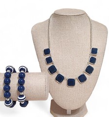 VTG 1980s Chunky Blue/ White Everyday Statement Necklace Bracelet Set 21″