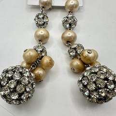Vintage silver tone clear rhinestones faux pearls dangle drop clip on earrings
