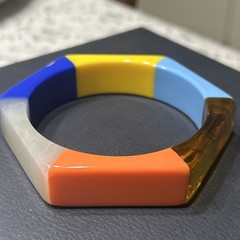Vintage 2.5” Diameter Multicolor Retro Lucite Hexagon Bangle Bracelet