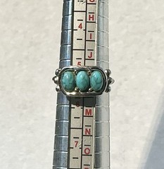 Vintage 1976 Avon Desert Azure Ring Faux Turquoise Cabochons Silver Tone SZ 5.25