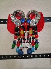 VINTAGE 80s Putting On The Rich Earrings Sparkle Gem Clip-on Wearable Art 3.5in