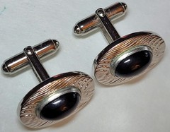 Vtg Textured Silvertone And Black Plastic Stone Cufflinks 7/8″ Wide Unmarked