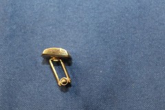 Collect Vintage Cufflinks Square Alloy Gold-Tone M.O.P. Signed Austria