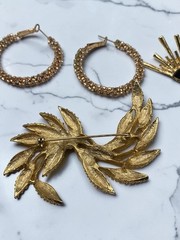 11 Pc Vintage Jewelry Lot Sarah Cov Monet Casual Corner Faux Pearl Necklace Gold
