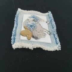 Vtg Denim Buffalo Brooch Hand Made 2×1 inches Unique Brooch Silver & Gold Tones