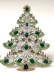 NICE CHRISTMAS TREE WITH MANY STONES SIGNED HUSAR.D POSTAGE WITH FEDEX C-196