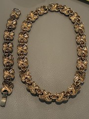 Vintage Mid Century Jewelry Set – Gold Tone X and O Choker Necklace & Bracelet