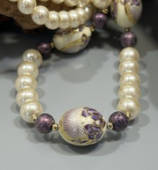 Vintage Japan Faux Pearl Lilac Necklace 28″ Long