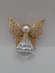 Winged Angel Brooch Pin Filgaree Gold Color 1.5″