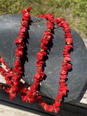 Vintage Red Natural Coral Chip Necklace 3 Three Strands 18 In Gold Tone Estate