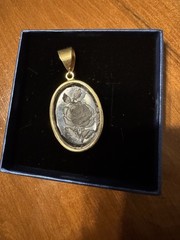 Vintage Intaglio ROSE CAMEO Necklace, Gold Tone, Reverse Carved, Clear Acrylic
