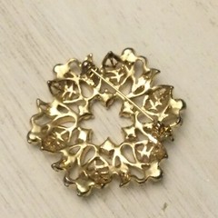 Stunning Vintage Estate Goldtone & AB Rhinestone Snowflake Wreath Brooch